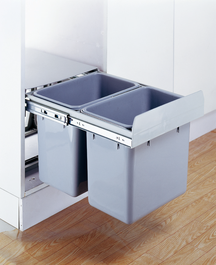 TACHO DE BASURA DOBLE EXTRAIBLE P/COCINA 44X25X32 DE ALTO X UND.