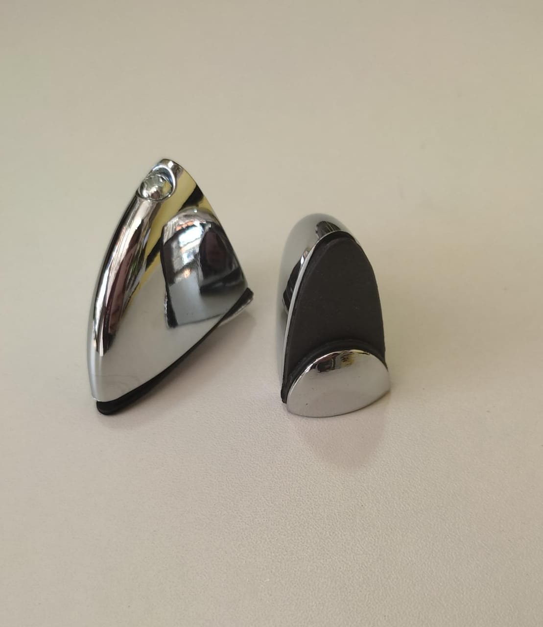 GRIPS PICO DE LORO PARA VIDRIO 40MM X UND.