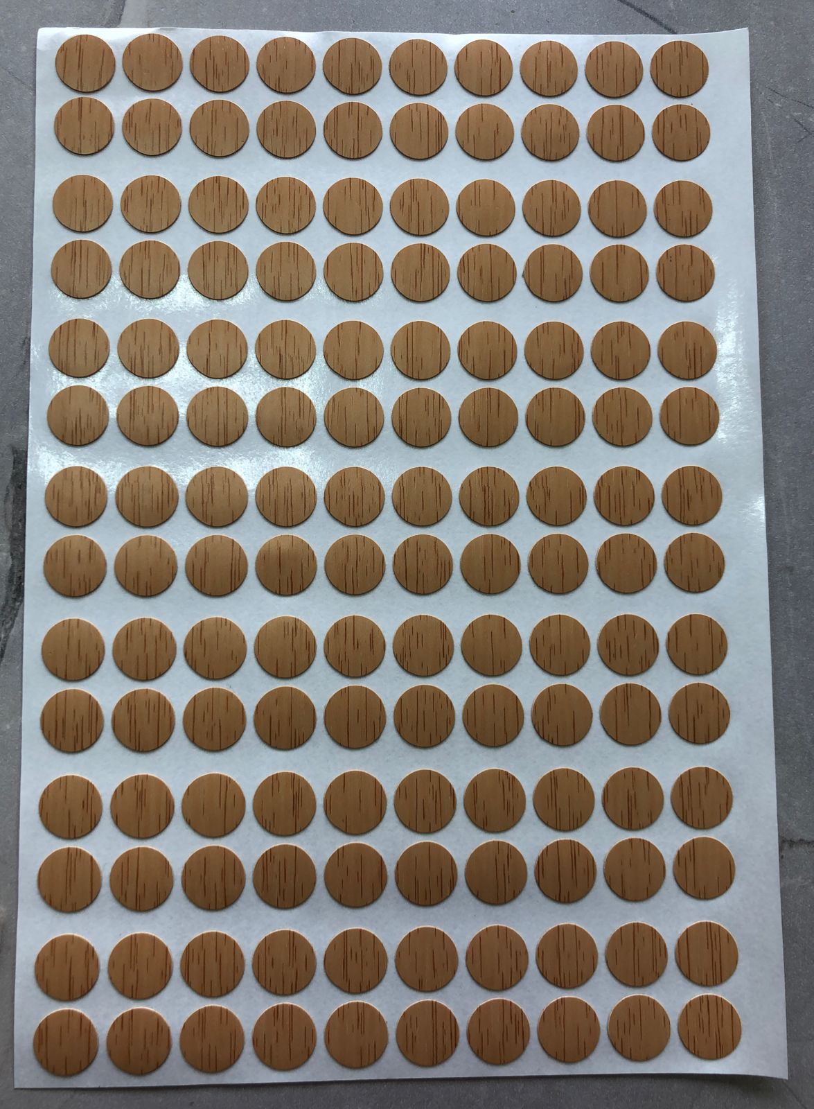 TAPITAS ADHESIVAS COLOR HAYA X PLANCHA
