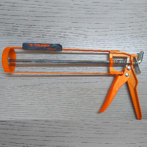 APLICADOR PARA SILICONA X UND .