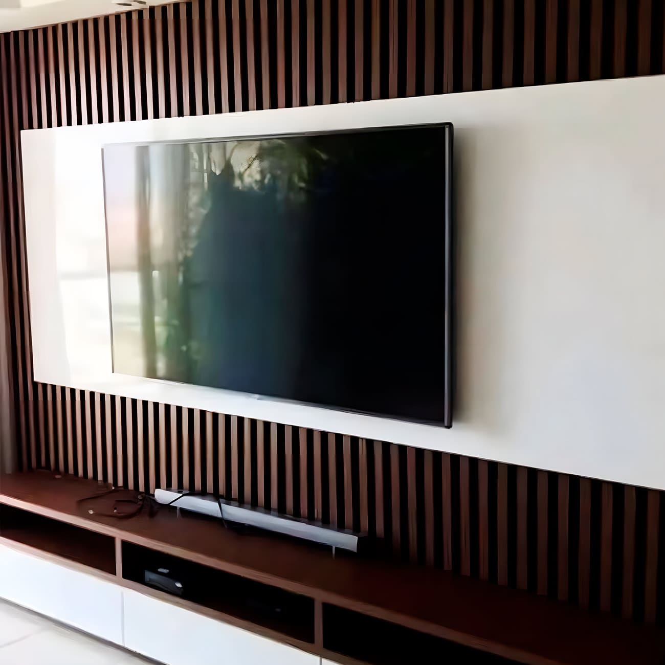 Wall Panel K02 (fondo negro) PVC 17 x 2.9 x und